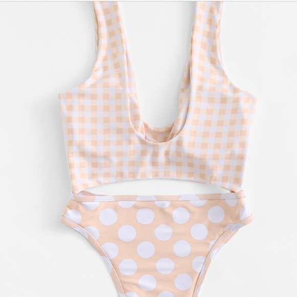 ๐๐ผโญ๏ธ๐ฅ๐๐Pale pink dot and square front monokin - Picture 6 of 8